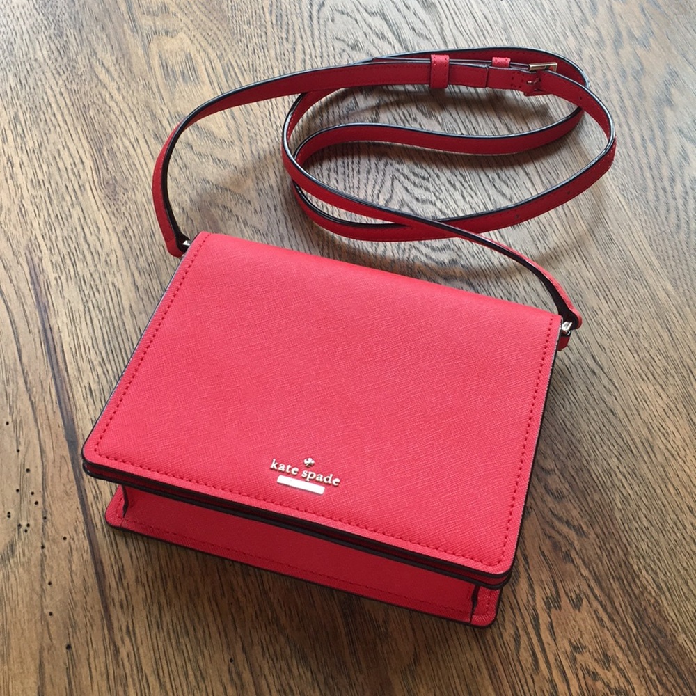 Kate Spade | Beautiful Red Crossbody